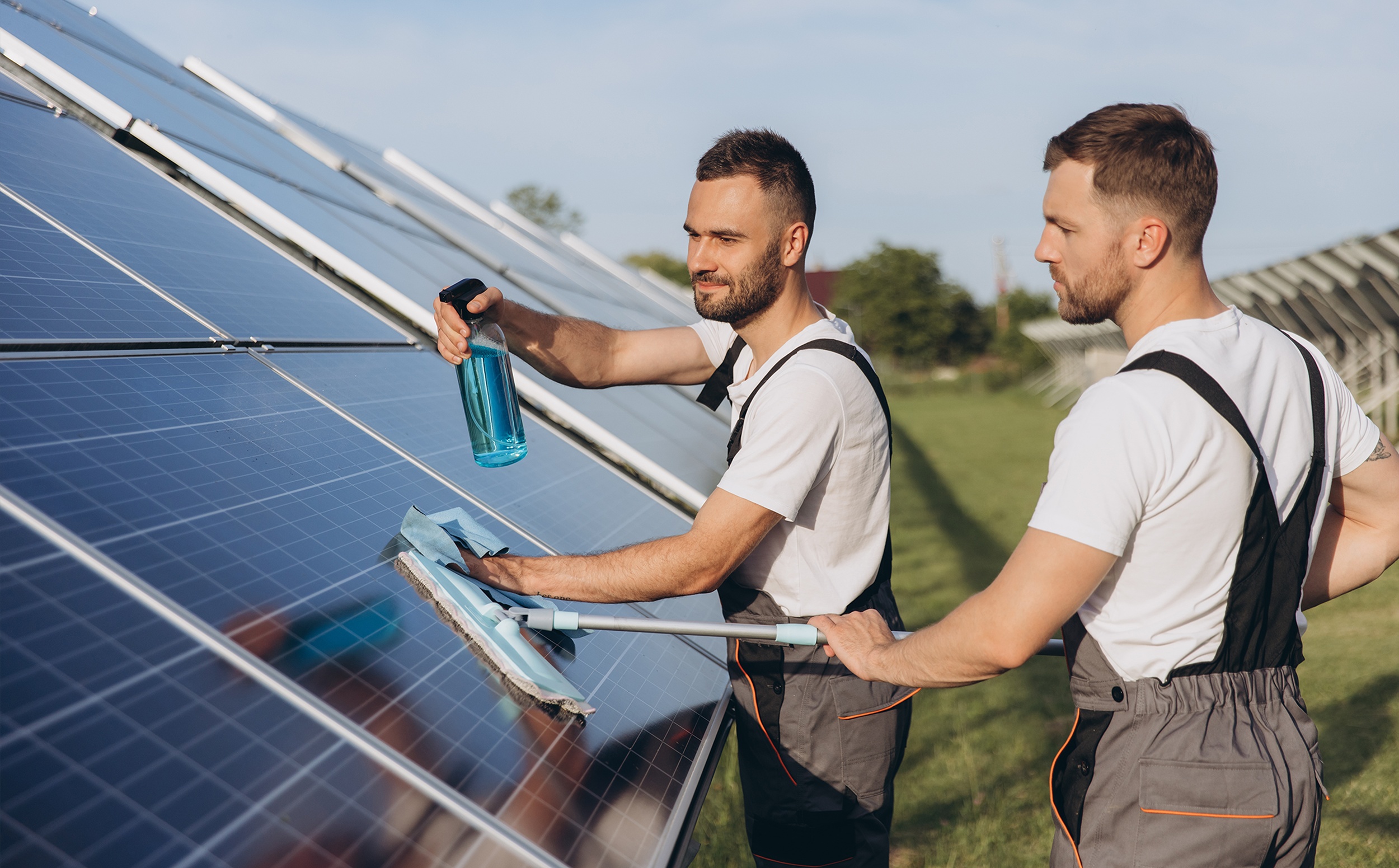 Außenrienigung-dachreinigung Zekirovski-gebaeudemanagement-reinigung-service